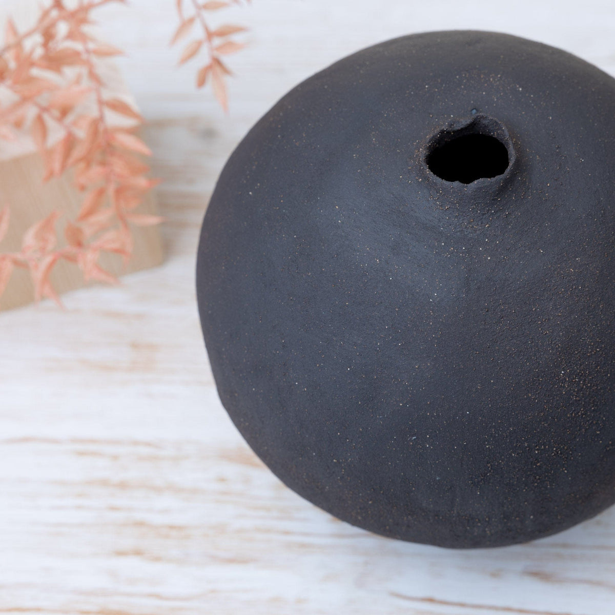 Vaso Moonjar Wabi Sabi – Marrone e Nero Texturizzato - AUTHENTICO CERAMICS